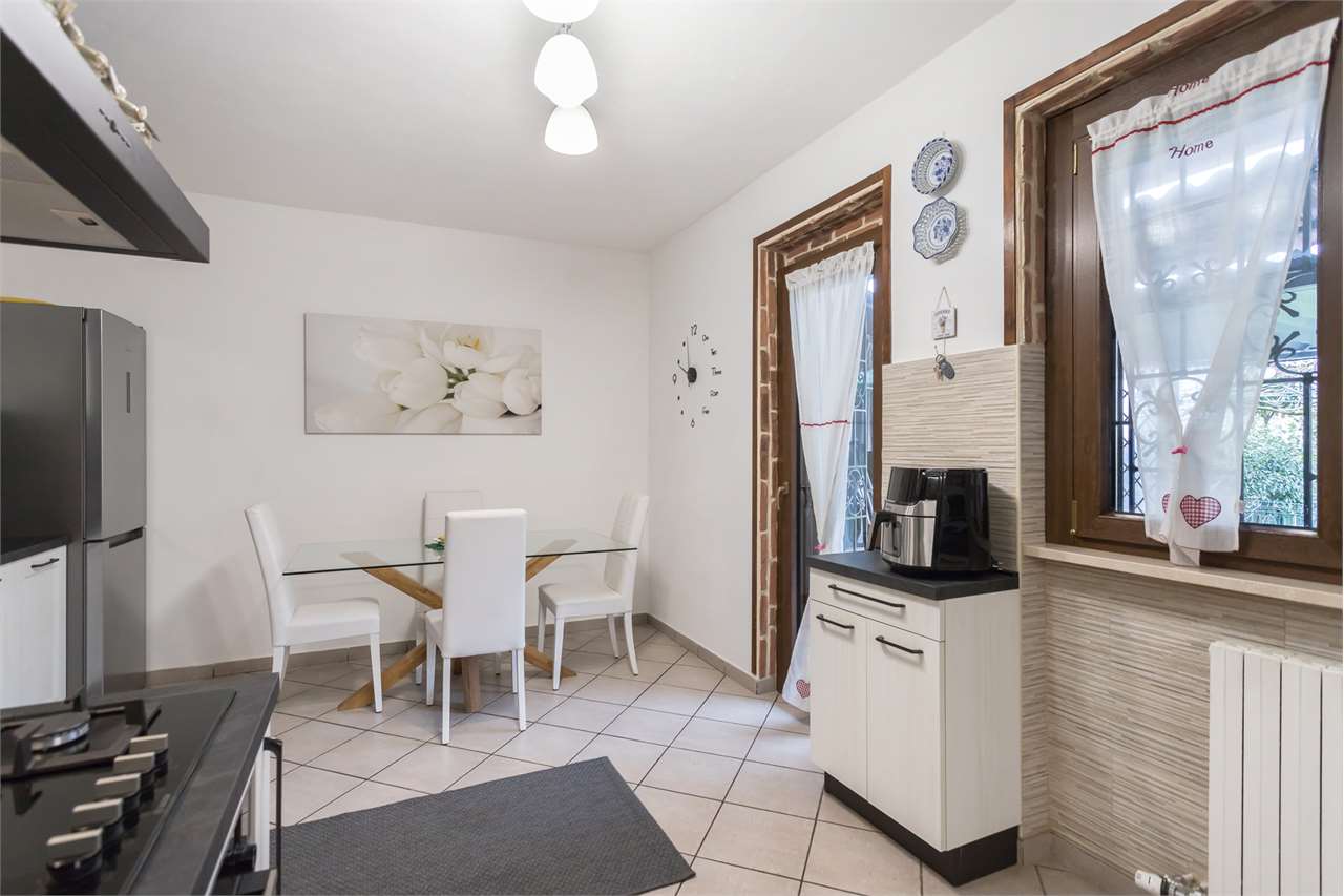 VENDITA Villetta schiera, Basiano, 338.000 Euro