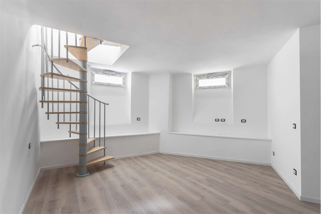 VENDITA 2 Locali, Milano, 368.000 Euro