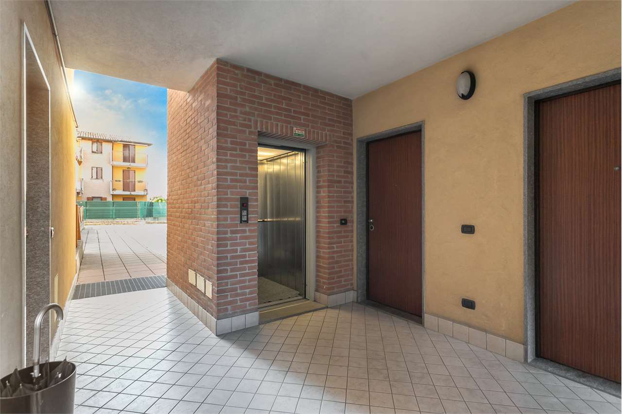 VENDITA 3 Locali, Roncello, 155.000 Euro