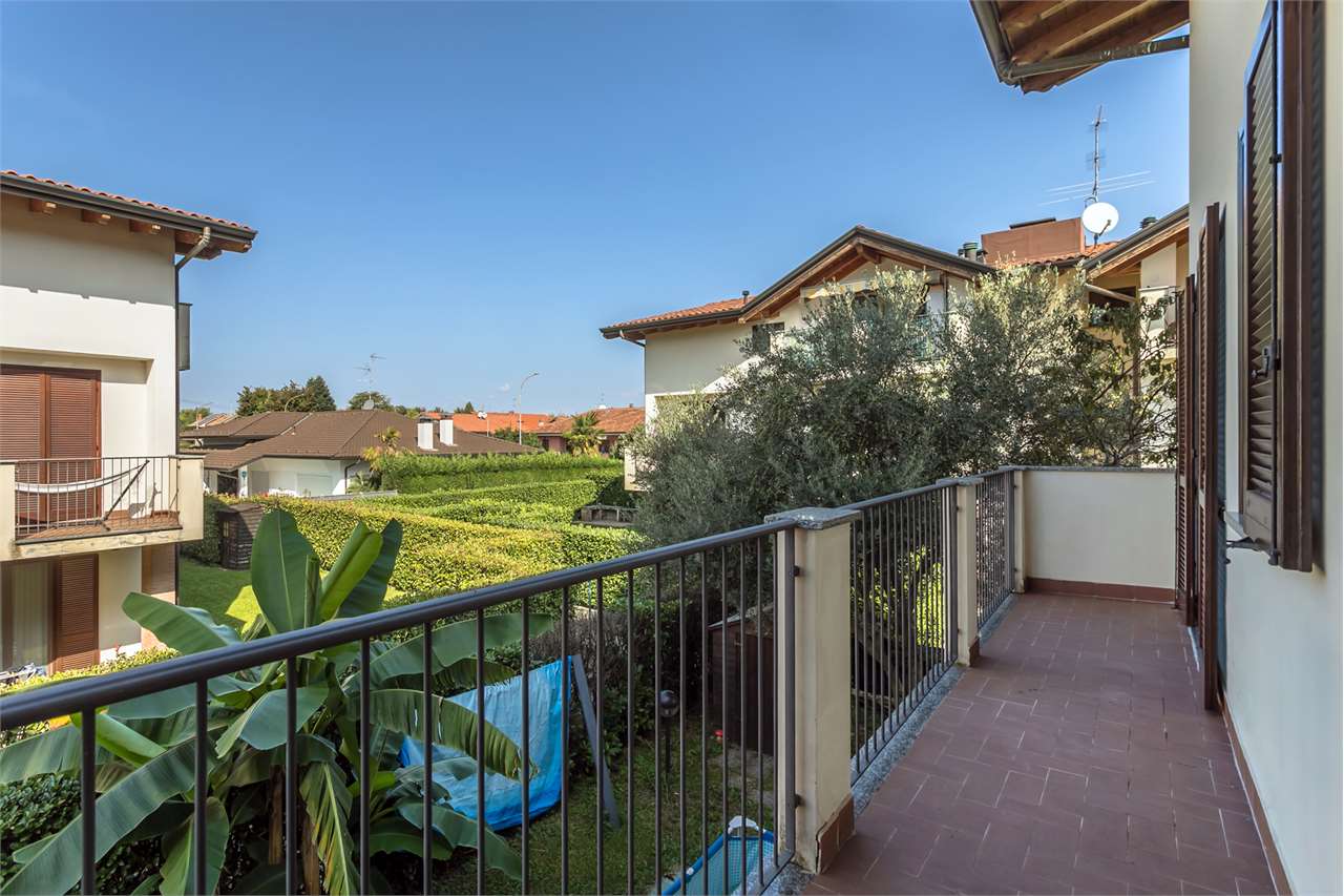 VENDITA 3 Locali, Busnago, 168.000 Euro