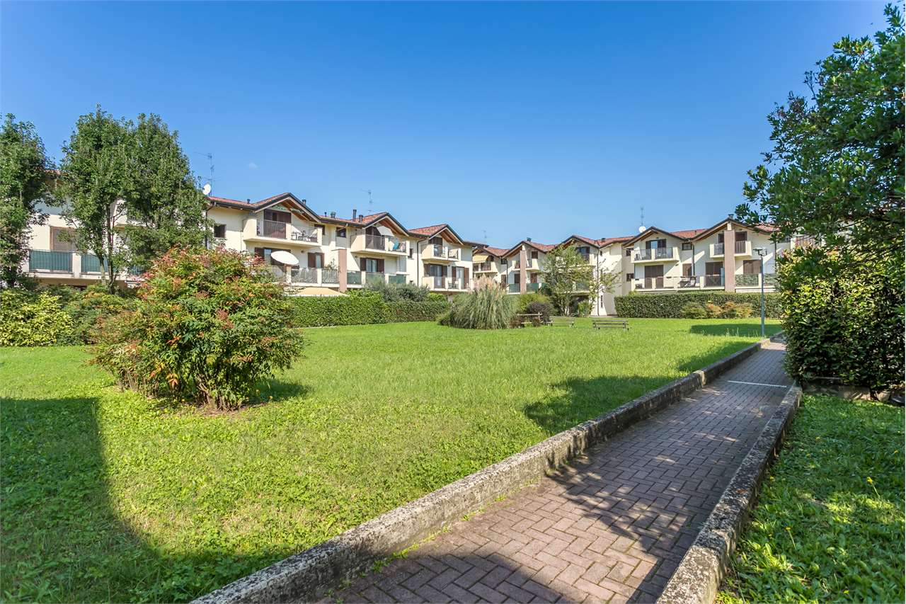 VENDITA 3 Locali, Busnago, 168.000 Euro