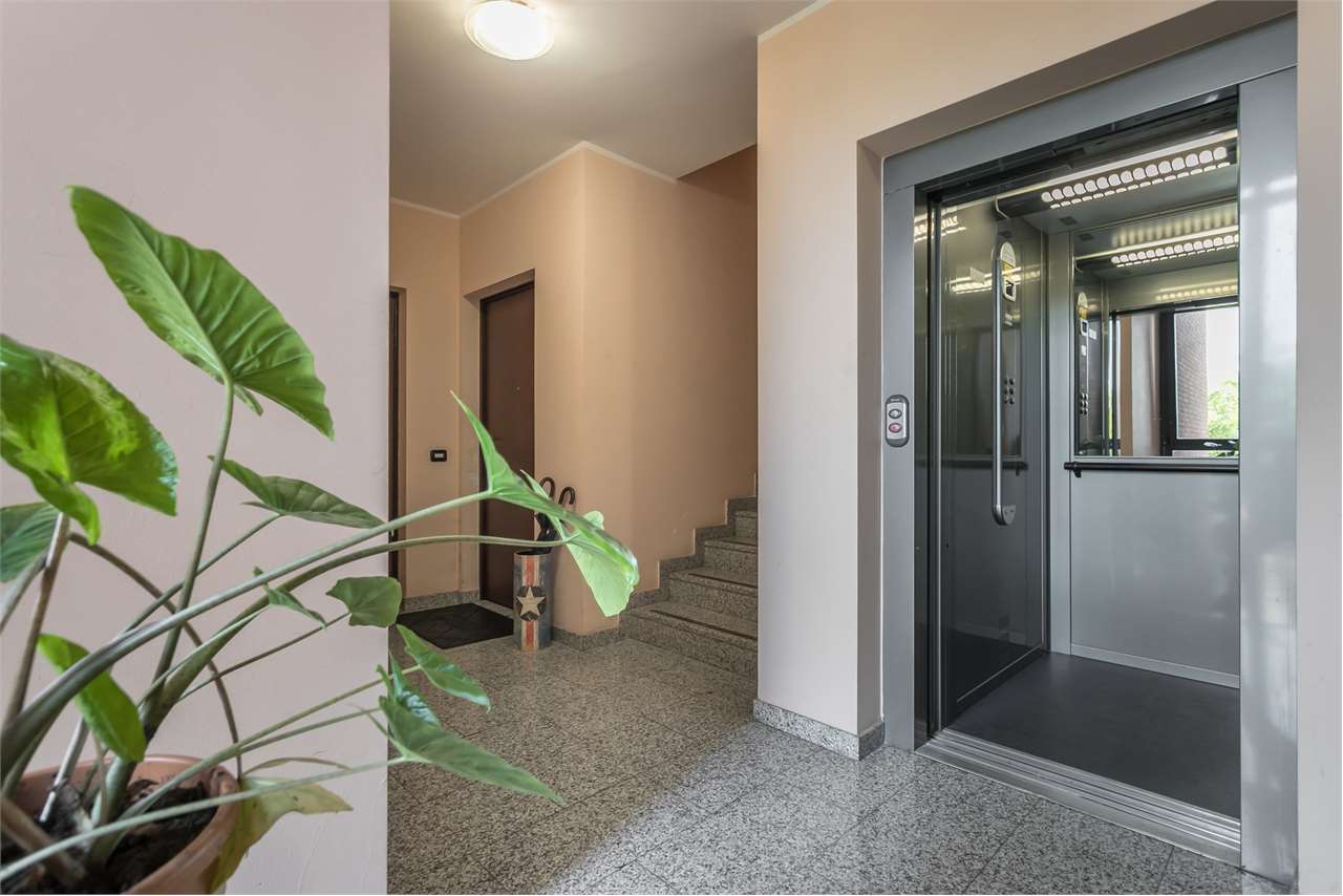 VENDITA 3 Locali, Busnago, 169.000 Euro