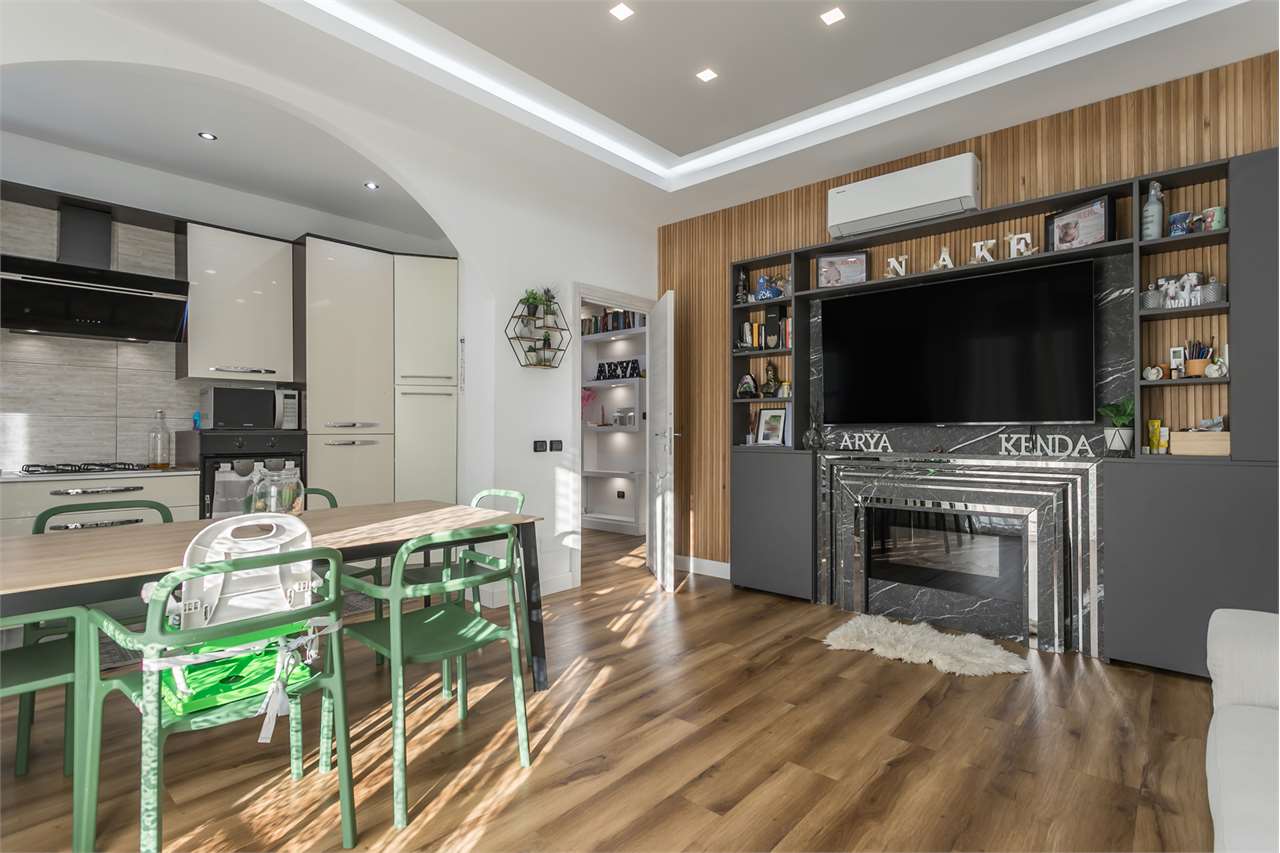 VENDITA 3 Locali, Carugate, 280.000 Euro