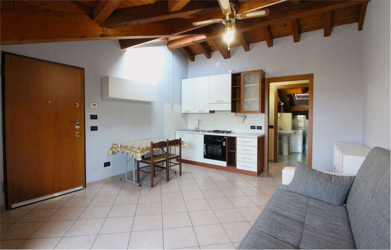 VENDITA 2 Locali, Trezzano Rosa, 96.000 Euro