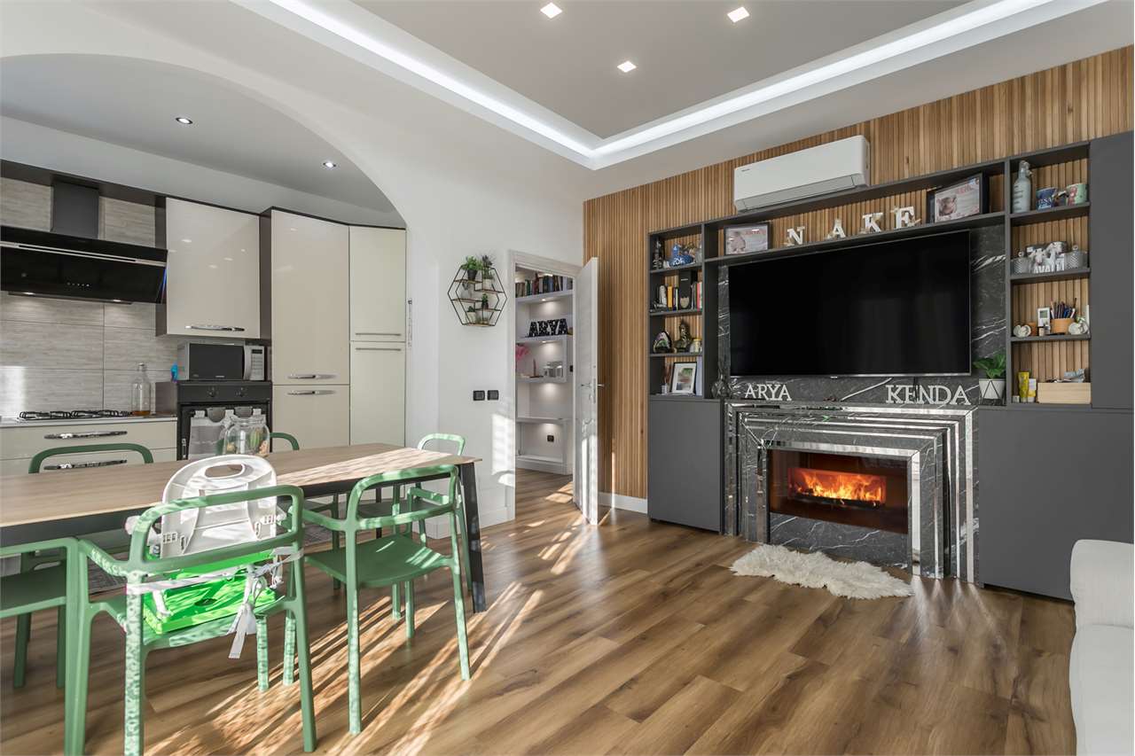 VENDITA 3 Locali, Carugate, 280.000 Euro