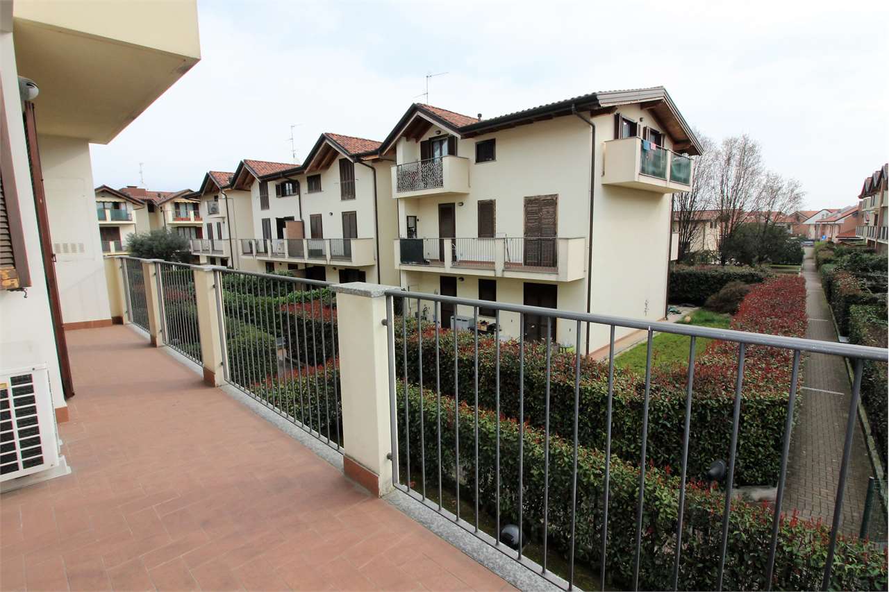 AFFITTO 2 Locali, Busnago, 600 Euro