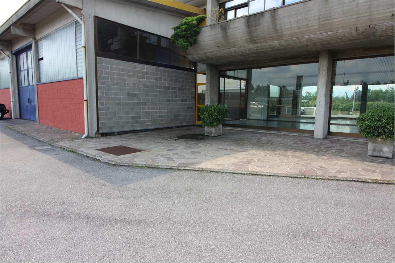 AFFITTO 2 Locali, Roncello, 21.600 Euro