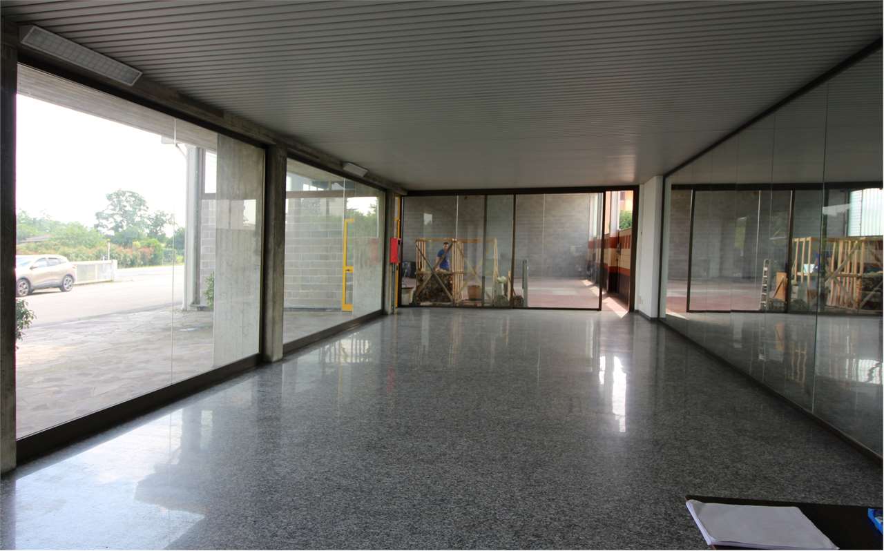 AFFITTO 2 Locali, Roncello, 21.600 Euro