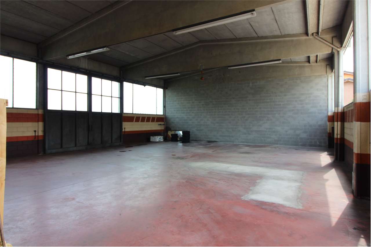 AFFITTO 2 Locali, Roncello, 21.600 Euro