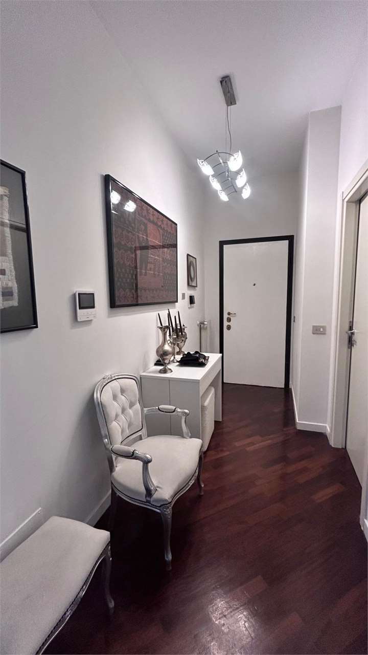 VENDITA 3 Locali, Monza, 445.000 Euro