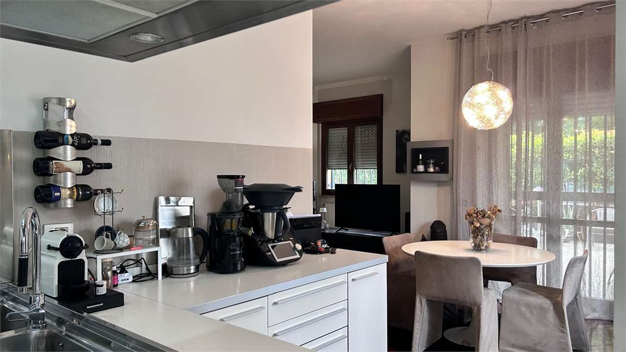 VENDITA 3 Locali, Monza, 445.000 Euro