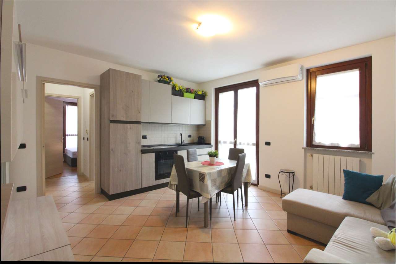 AFFITTO 2 Locali, Basiano, 590 Euro