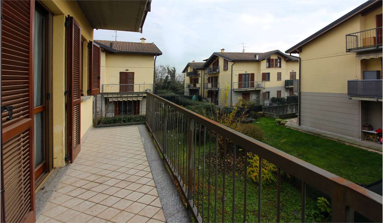 AFFITTO 2 Locali, Basiano, 590 Euro