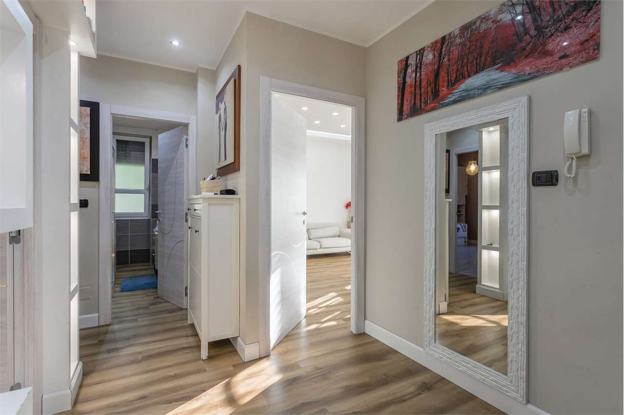 VENDITA 3 Locali, Carugate, 280.000 Euro