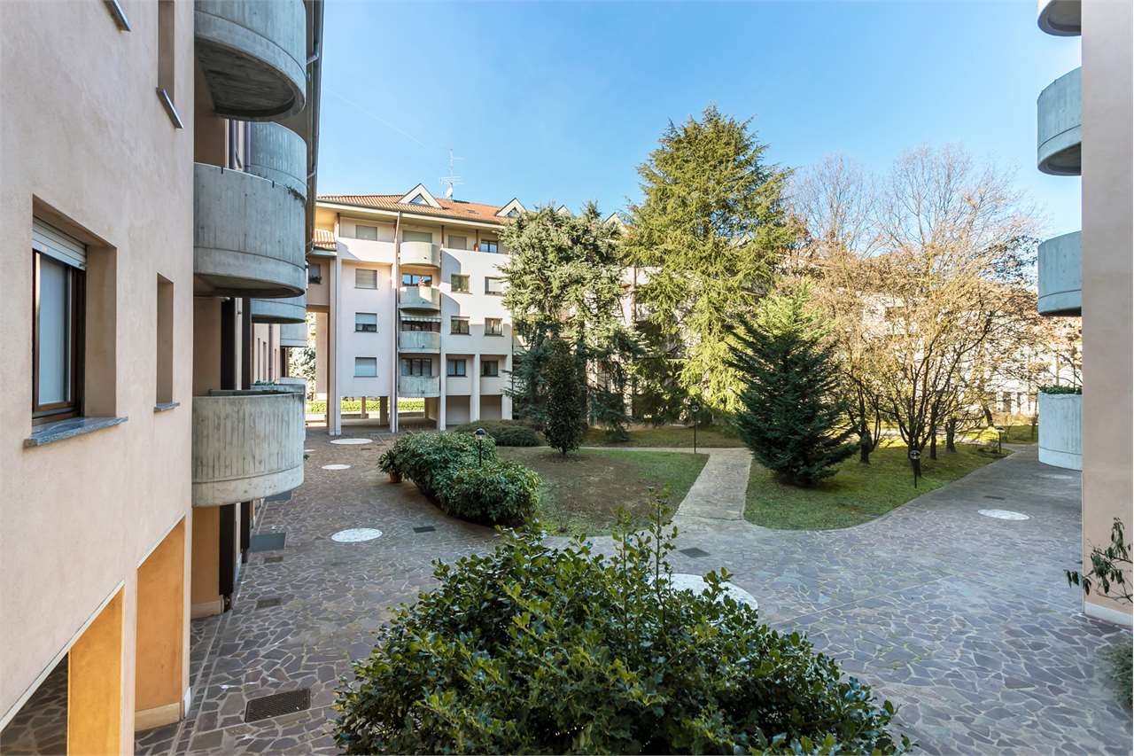 VENDITA 2 Locali, Vimercate, 152.000 Euro