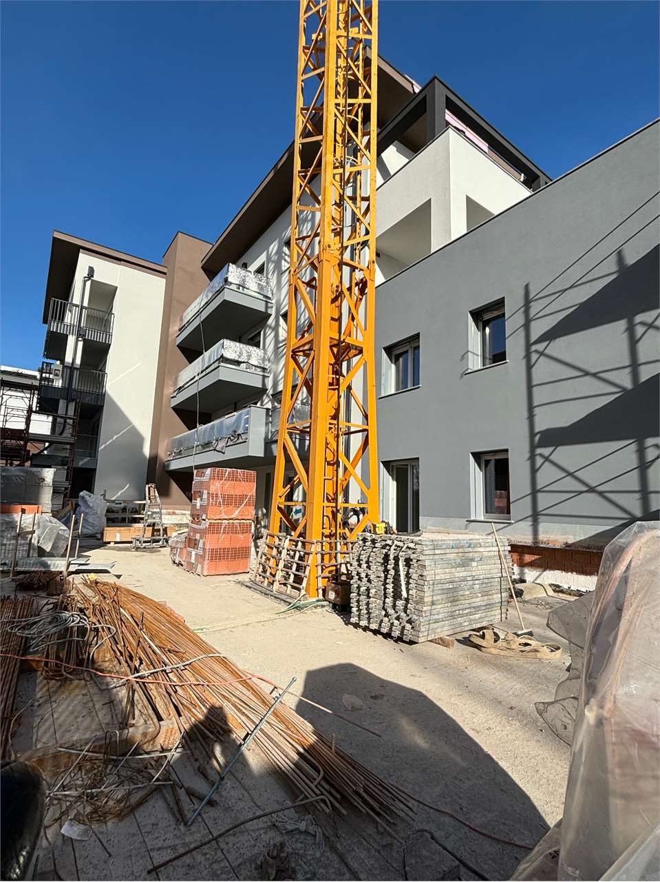 VENDITA 4 Locali, Vedano al Lambro, 367.500 Euro