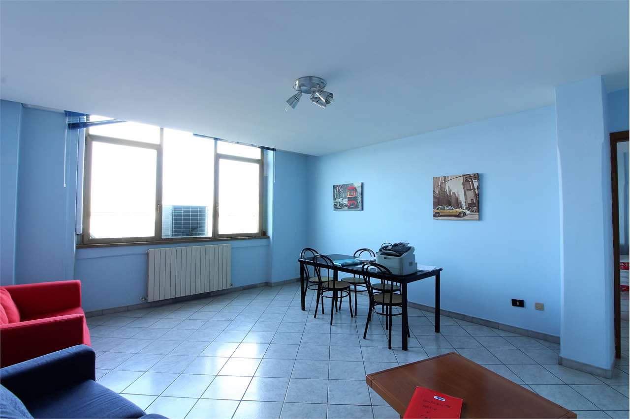 VENDITA Ufficio, Gorgonzola, 125.000 Euro