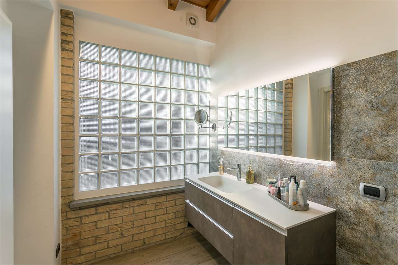 VENDITA Villa, Busnago, 450.000 Euro