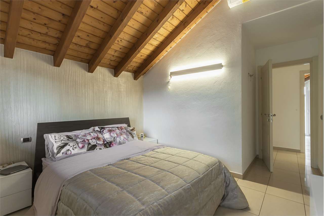 VENDITA Villa, Busnago, 450.000 Euro