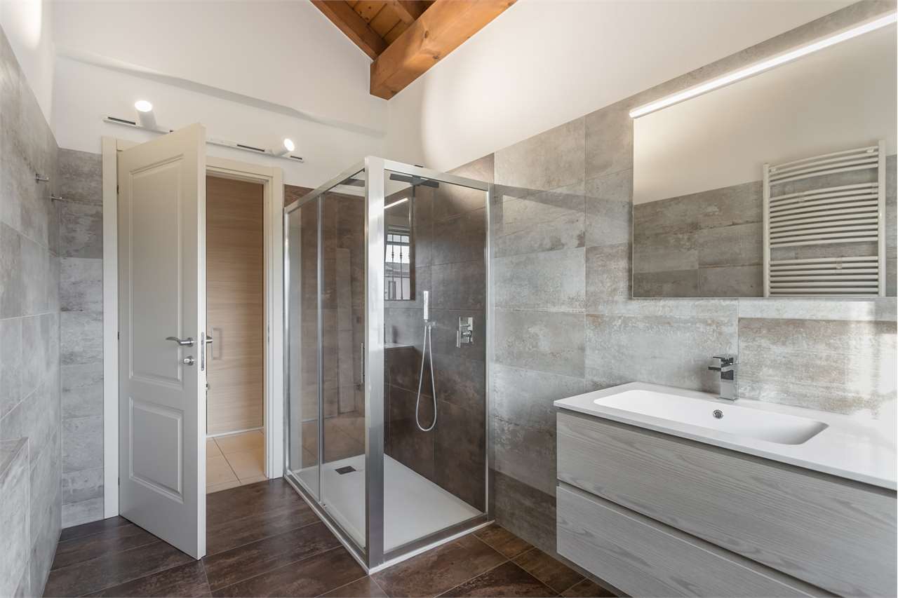 VENDITA Villa, Busnago, 450.000 Euro