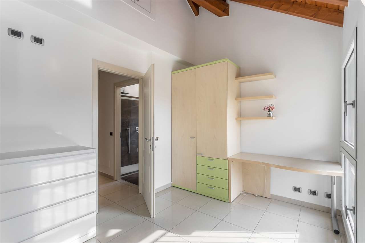 VENDITA Villa, Busnago, 450.000 Euro