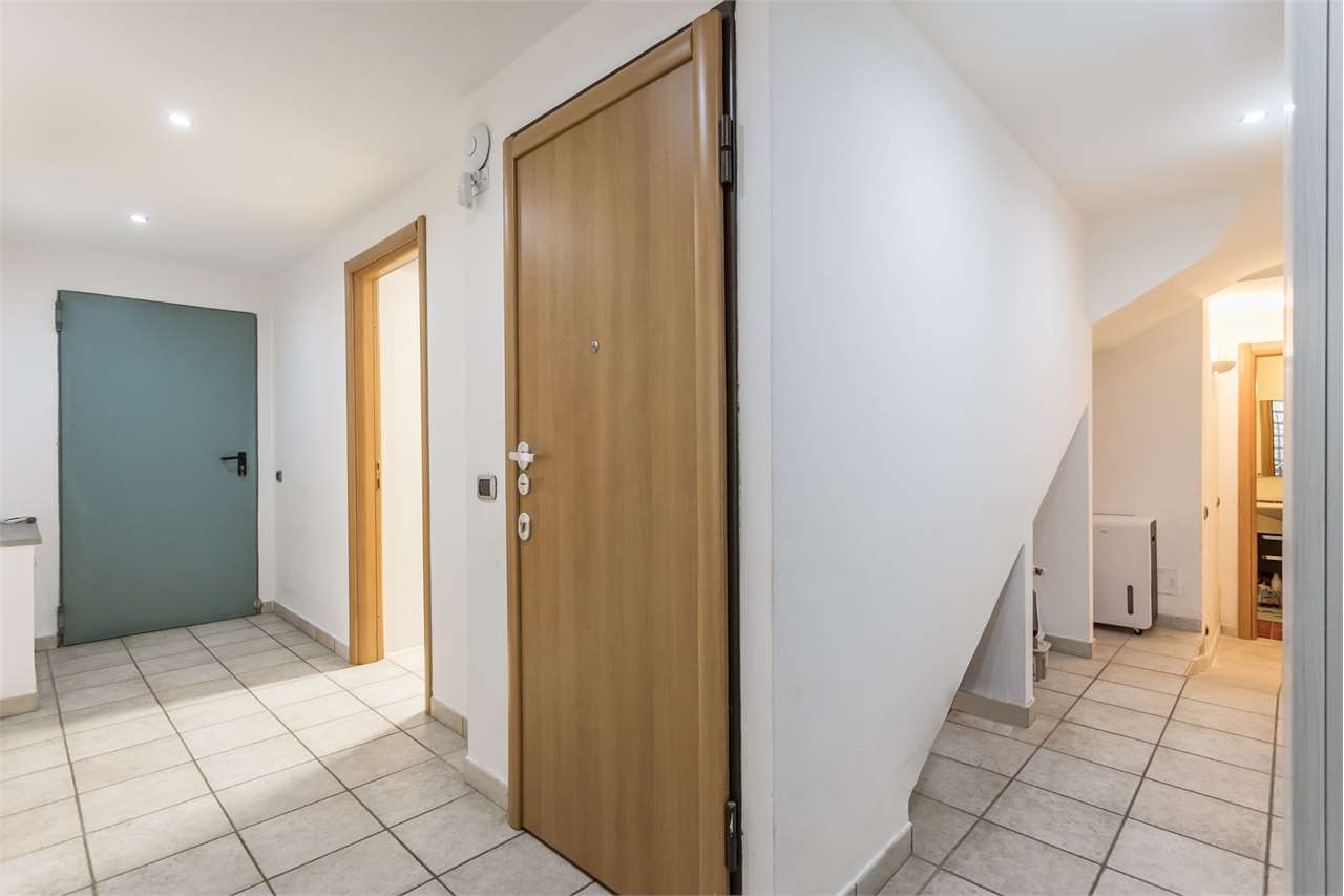 VENDITA Villa, Busnago, 450.000 Euro