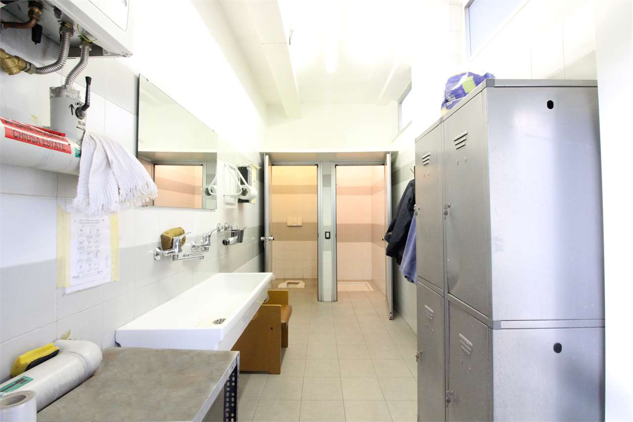 AFFITTO Capannone, Verderio, 3.333 Euro