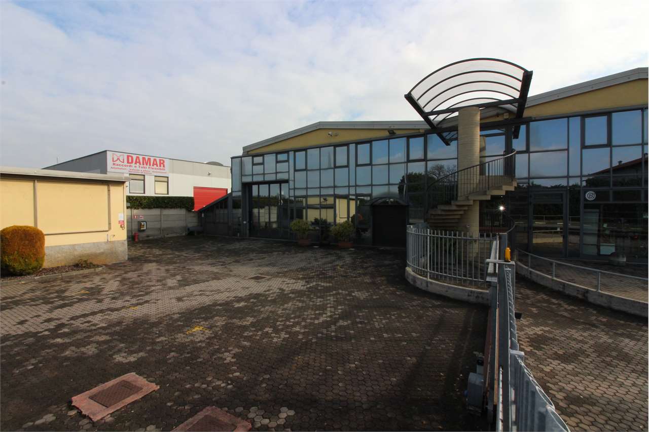 AFFITTO Capannone, Verderio, 3.333 Euro