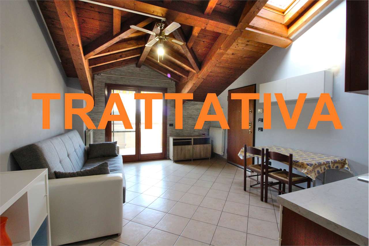 VENDITA 2 Locali, Trezzano Rosa, 96.000 Euro