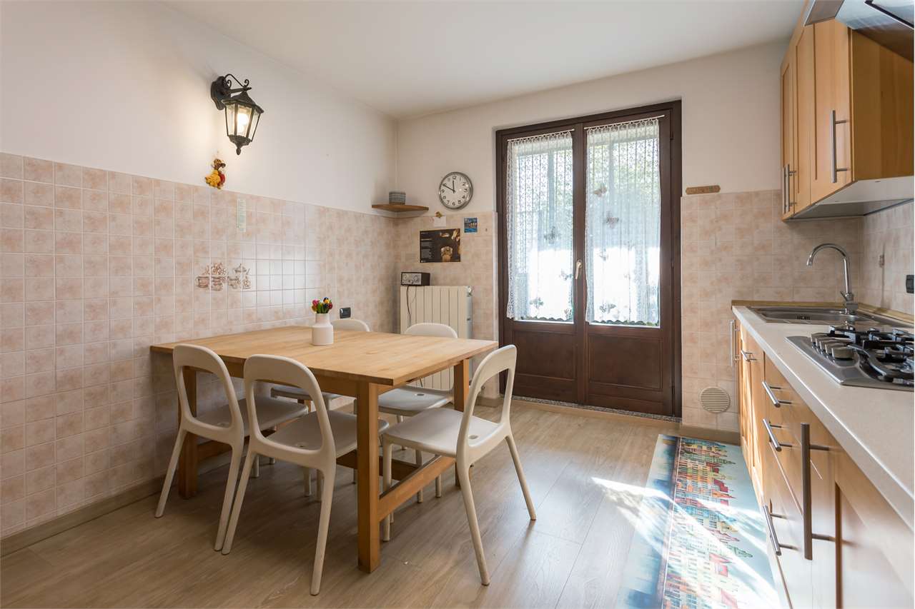 VENDITA 4 Locali, Villasanta, 289.000 Euro