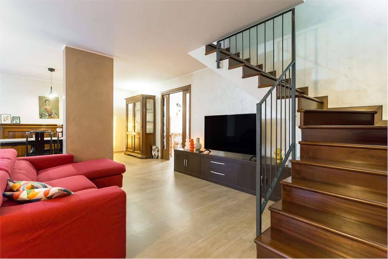 VENDITA 4 Locali, Villasanta, 289.000 Euro