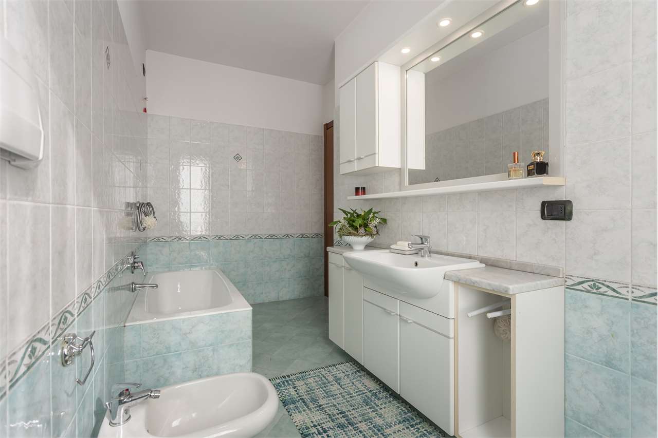 VENDITA 4 Locali, Villasanta, 289.000 Euro