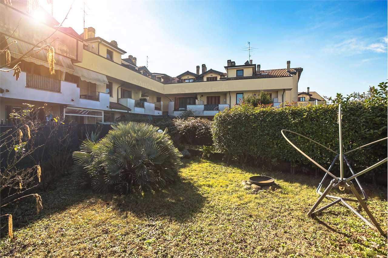 VENDITA 2 Locali, Trezzano Rosa, 147.000 Euro