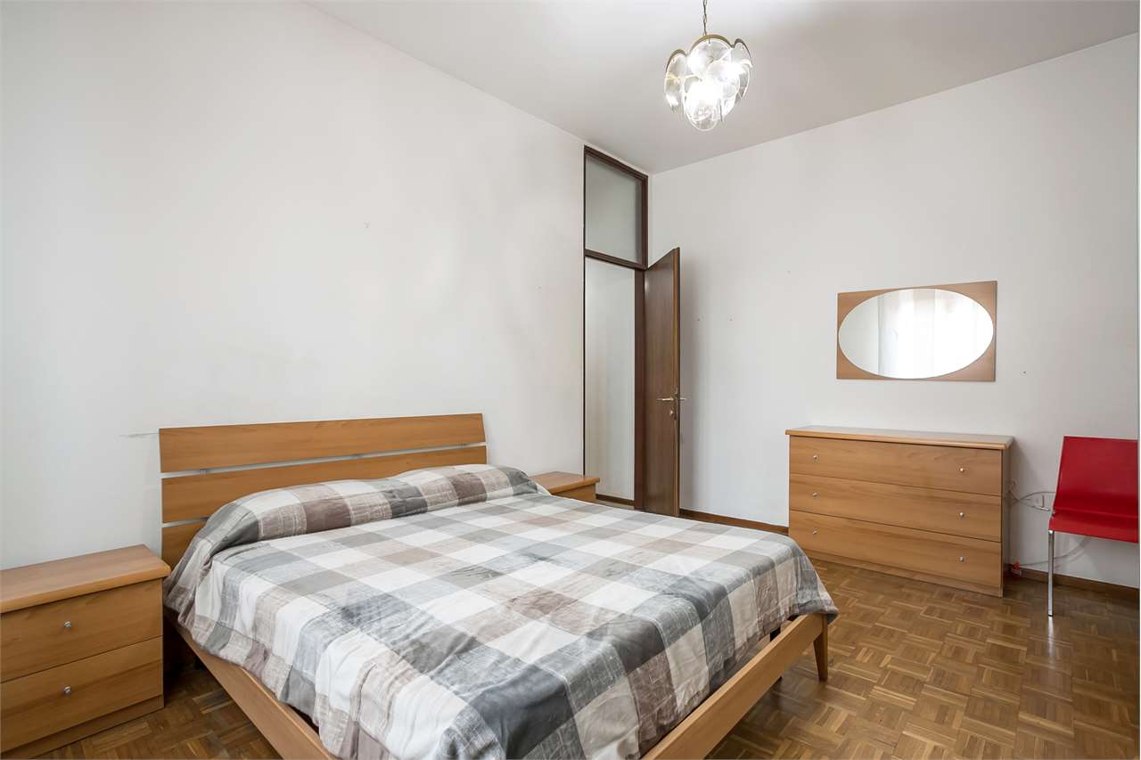 VENDITA 2 Locali, Cologno Monzese, 180.000 Euro