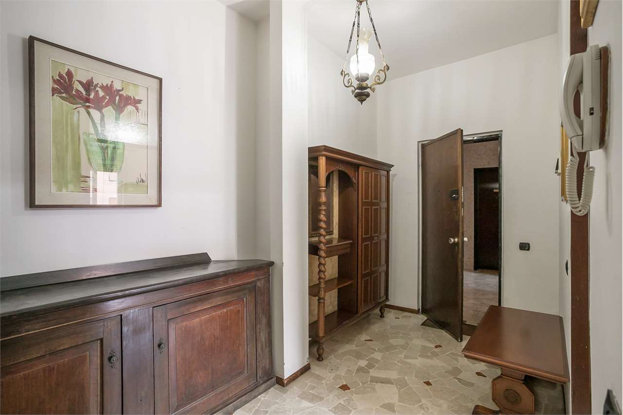 VENDITA 2 Locali, Cologno Monzese, 180.000 Euro