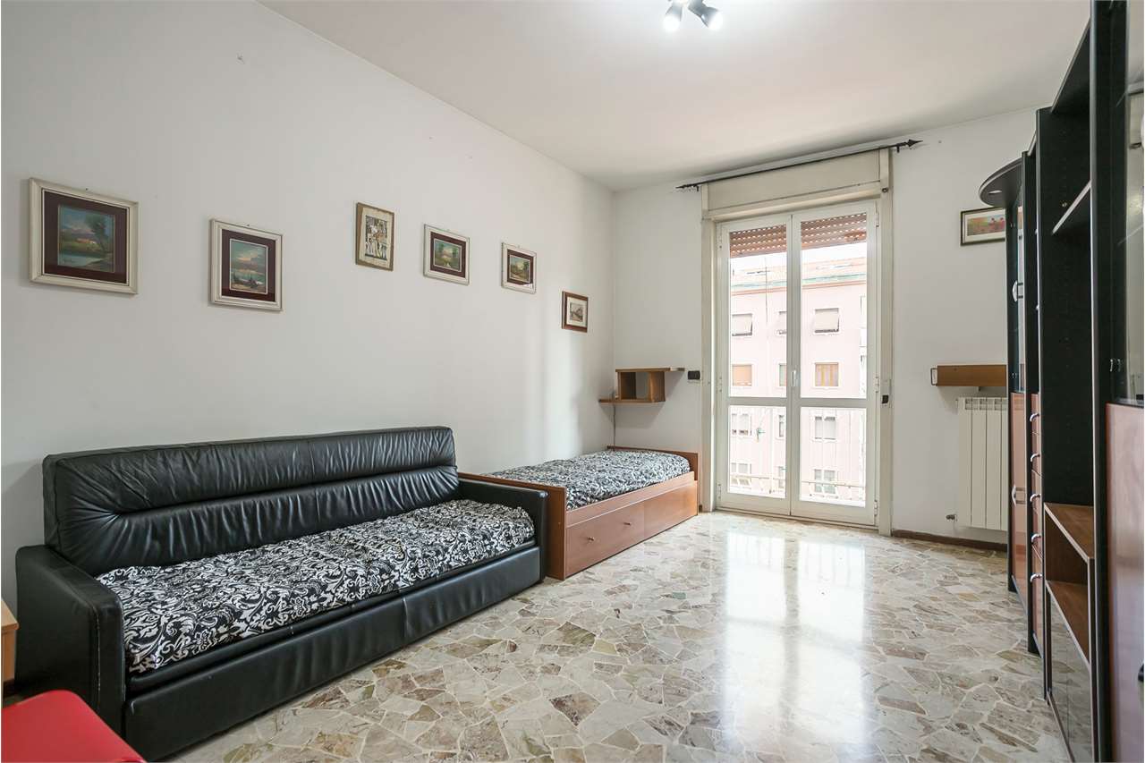 VENDITA 2 Locali, Cologno Monzese, 180.000 Euro