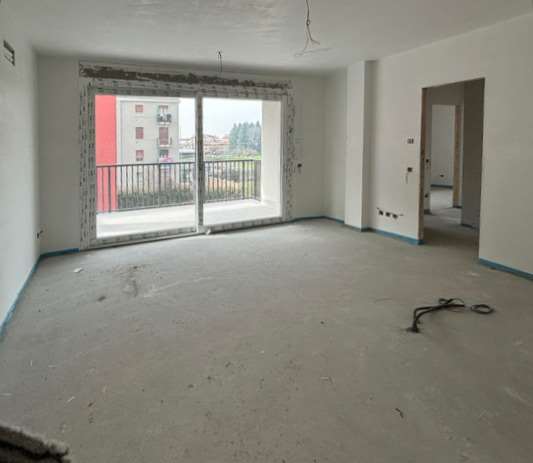 VENDITA 4 Locali, Vedano al Lambro, 350.000 Euro