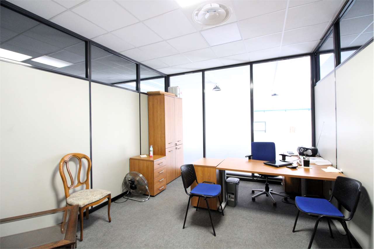 VENDITA Capannone, Roncello, 245.000 Euro