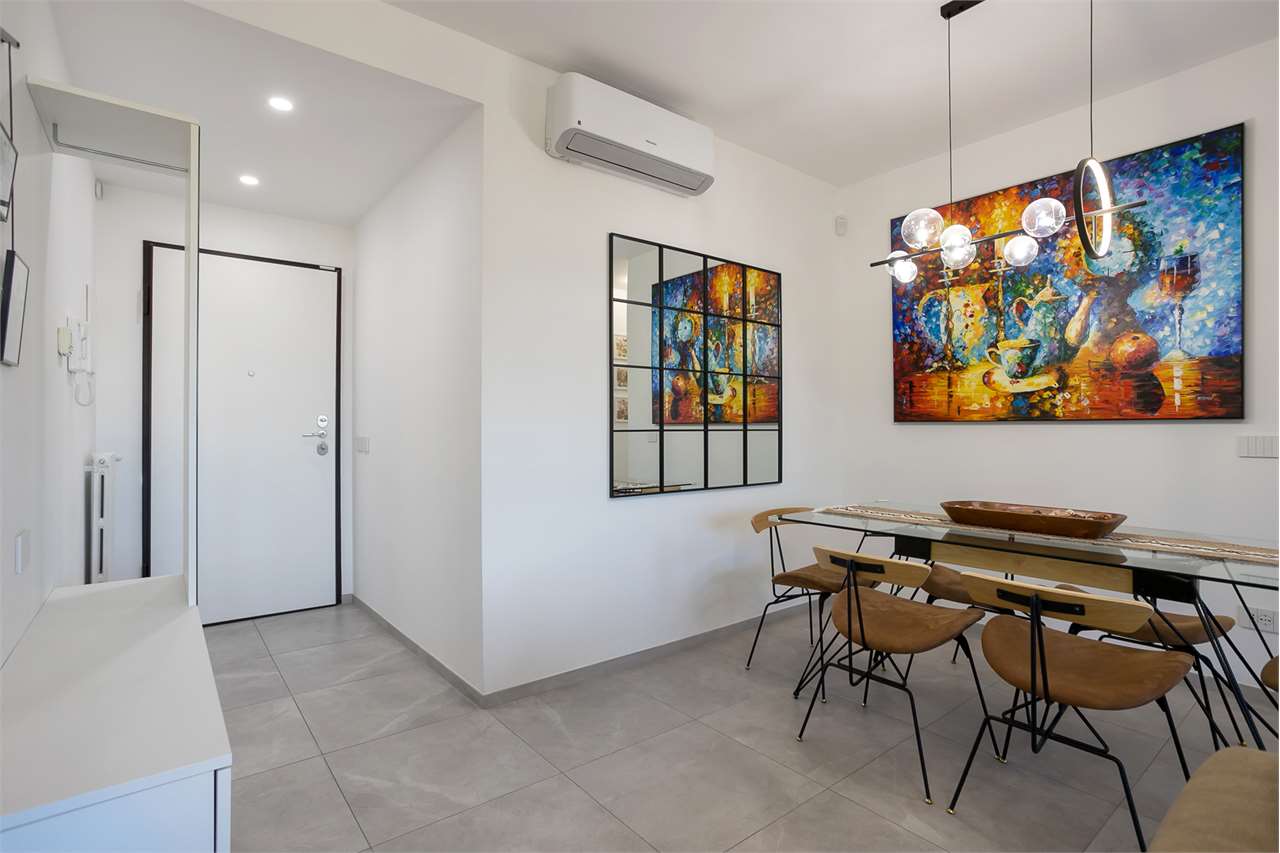 VENDITA 3 Locali, Milano, 658.000 Euro