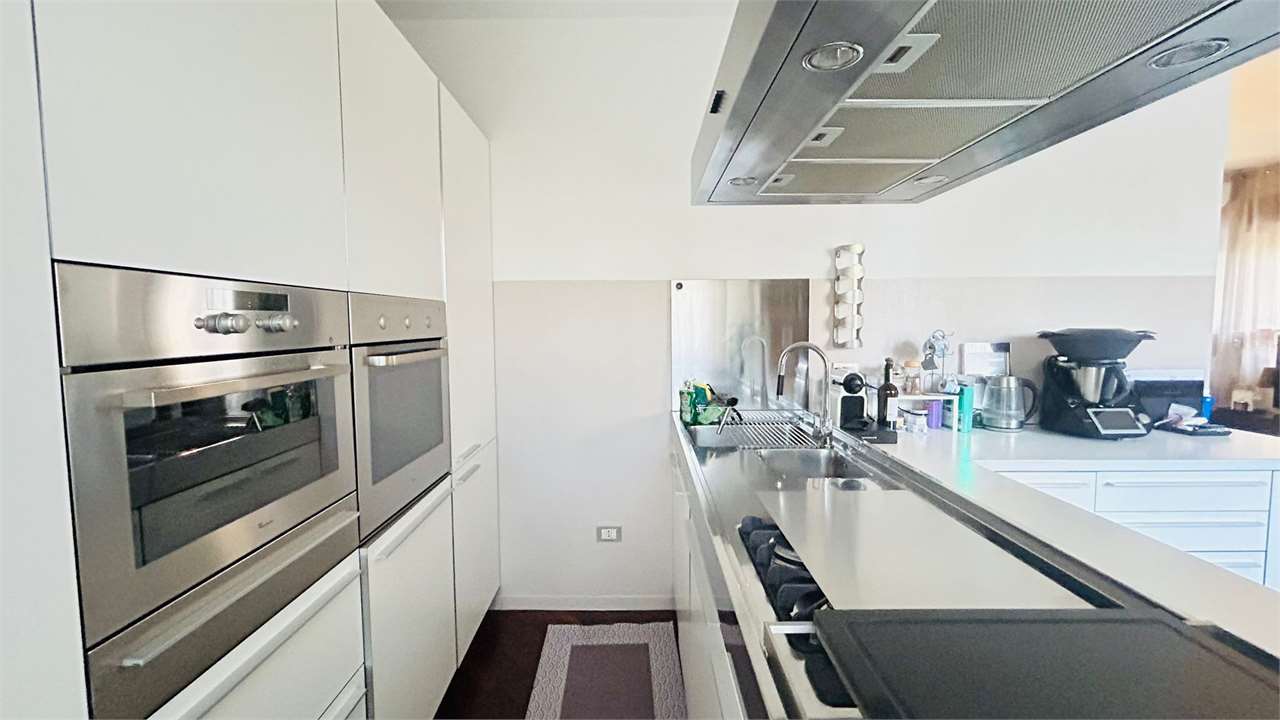 VENDITA 3 Locali, Monza, 430.000 Euro