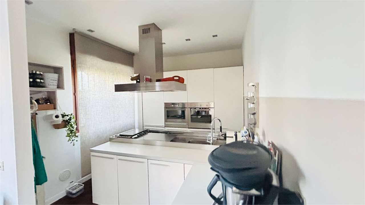 VENDITA 3 Locali, Monza, 430.000 Euro