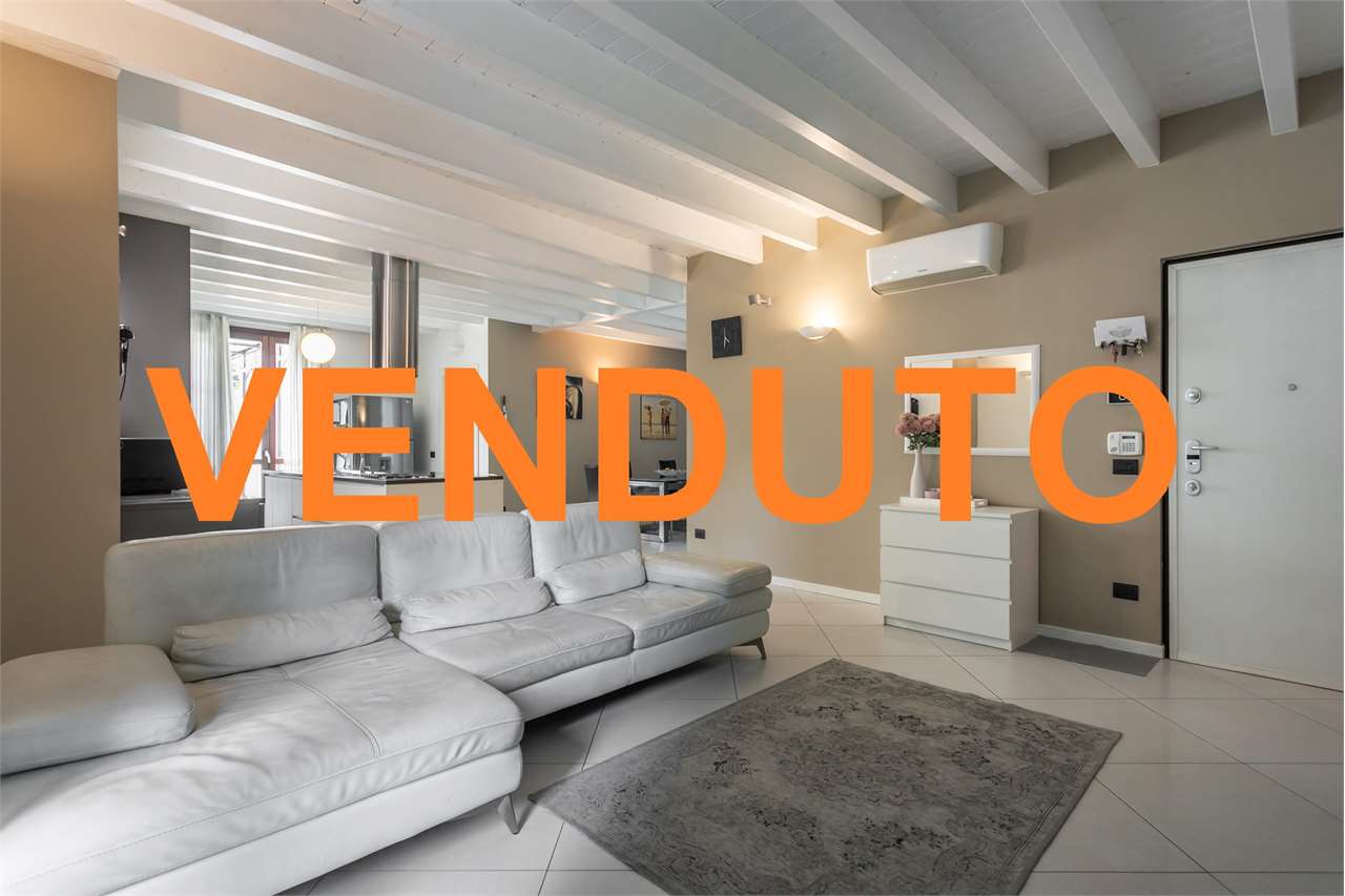 VENDITA 4 Locali, Trezzano Rosa, 338.000 Euro