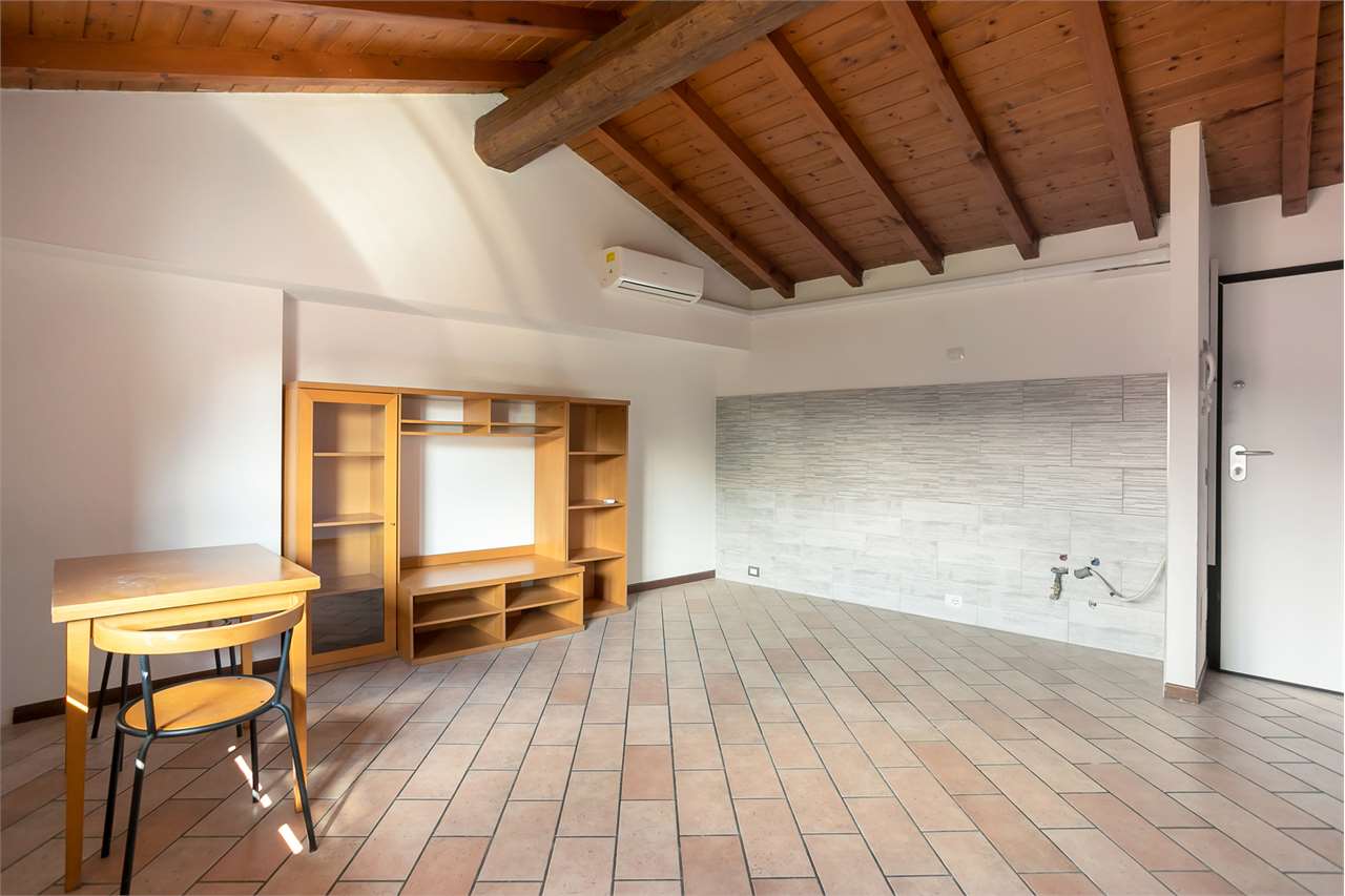 VENDITA 2 Locali, Trezzano Rosa, 85.000 Euro