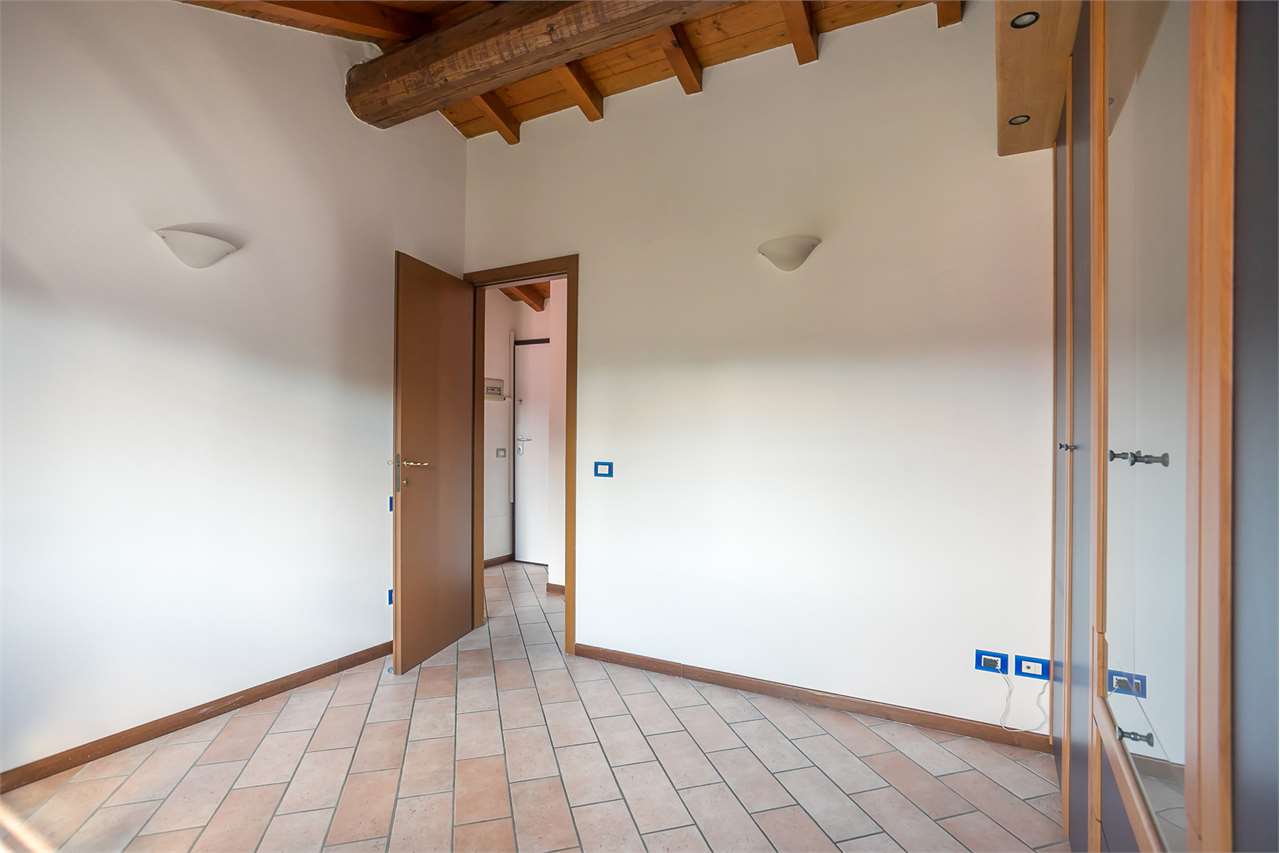 VENDITA 2 Locali, Trezzano Rosa, 85.000 Euro