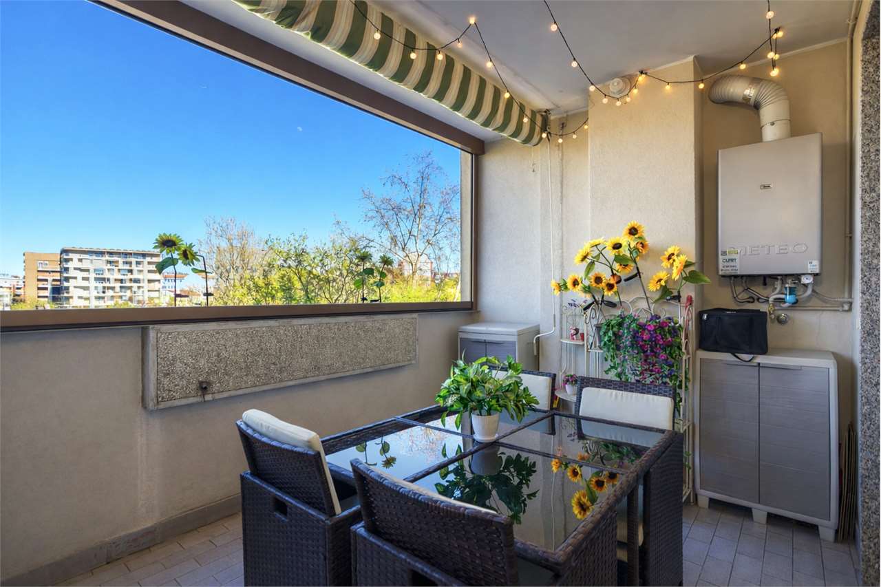 VENDITA 3 Locali, Milano, 586.000 Euro