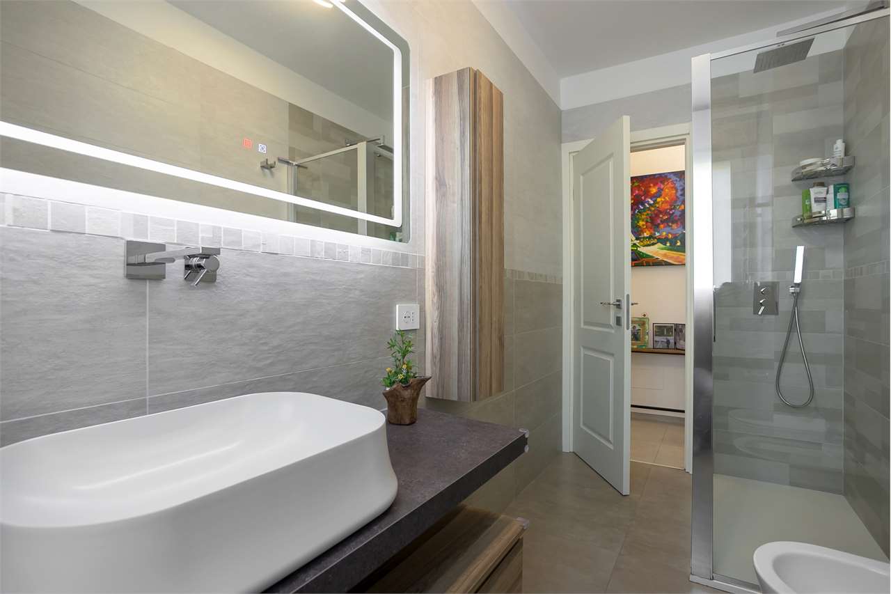 VENDITA 3 Locali, Milano, 586.000 Euro