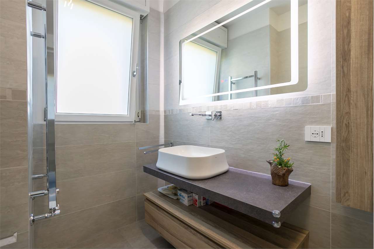 VENDITA 3 Locali, Milano, 586.000 Euro