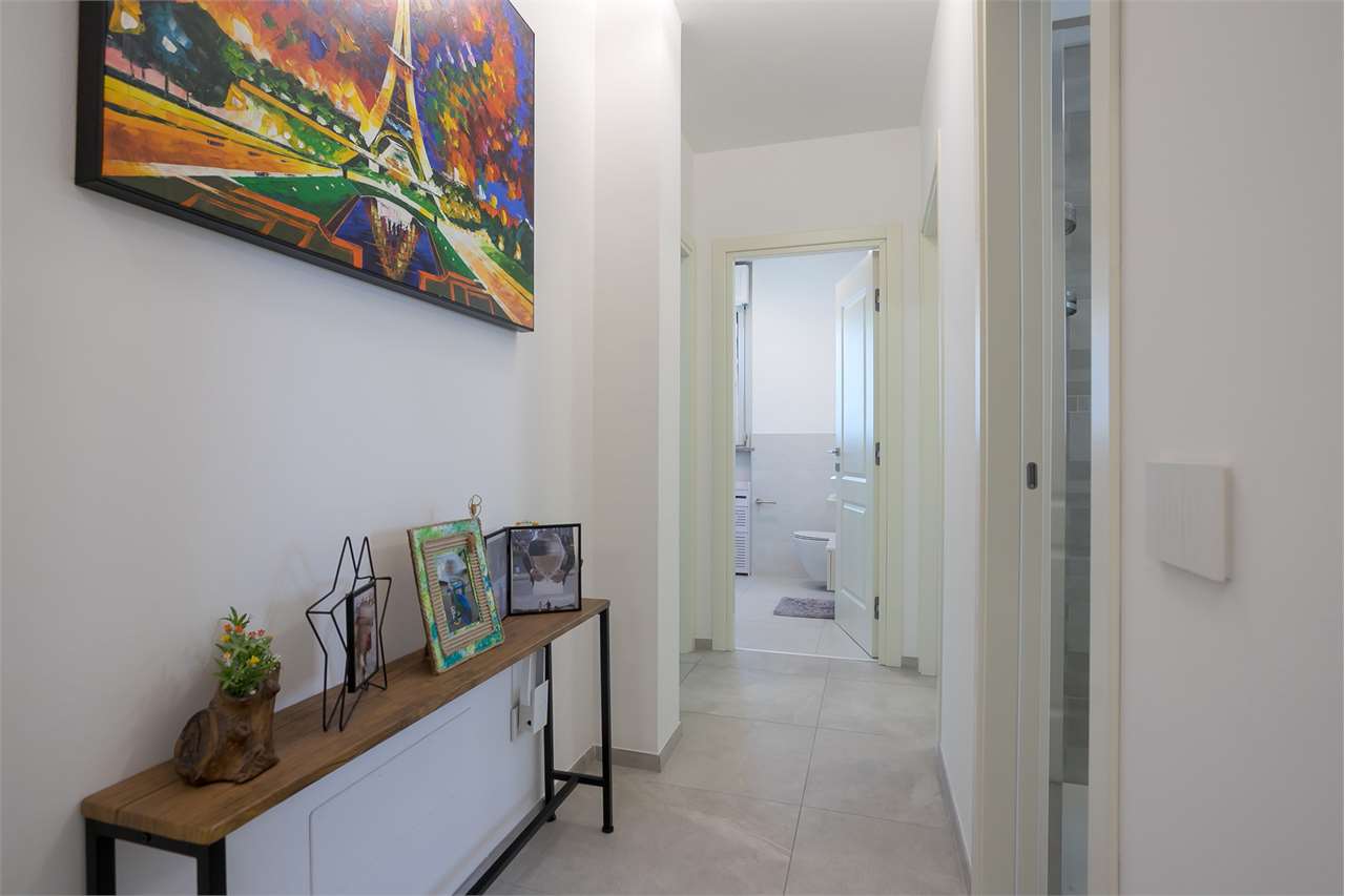 VENDITA 3 Locali, Milano, 586.000 Euro