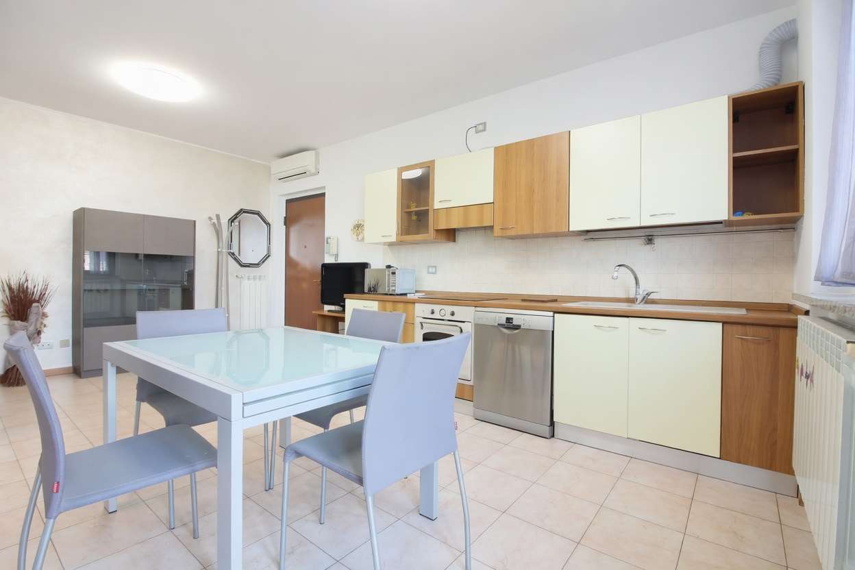 AFFITTO 2 Locali, Pozzo d'Adda, 650 Euro