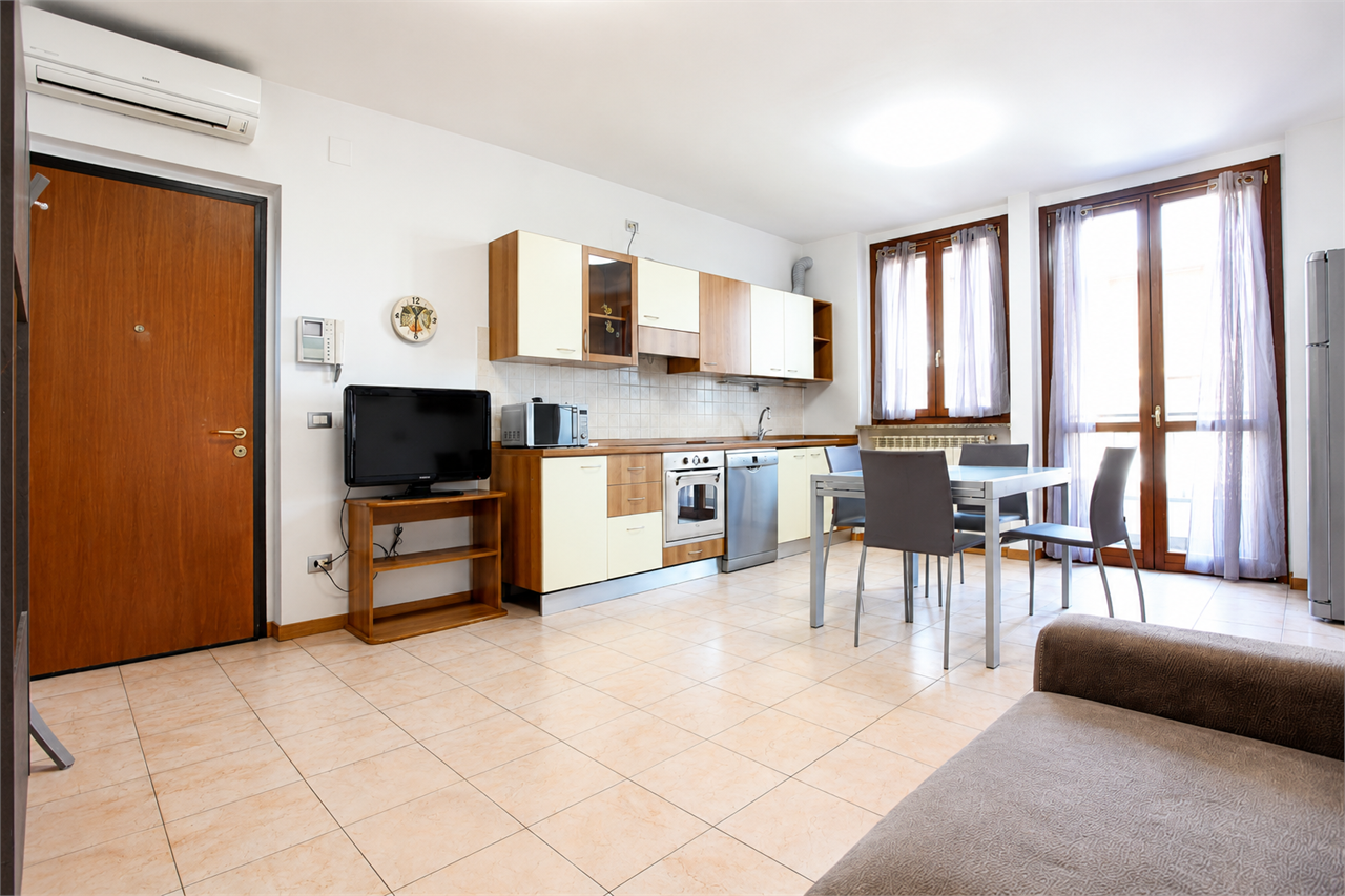 AFFITTO 2 Locali, Pozzo d'Adda, 650 Euro